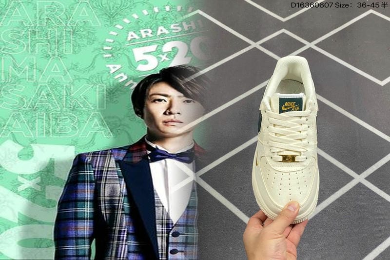 ナイキ スニーカー いちご