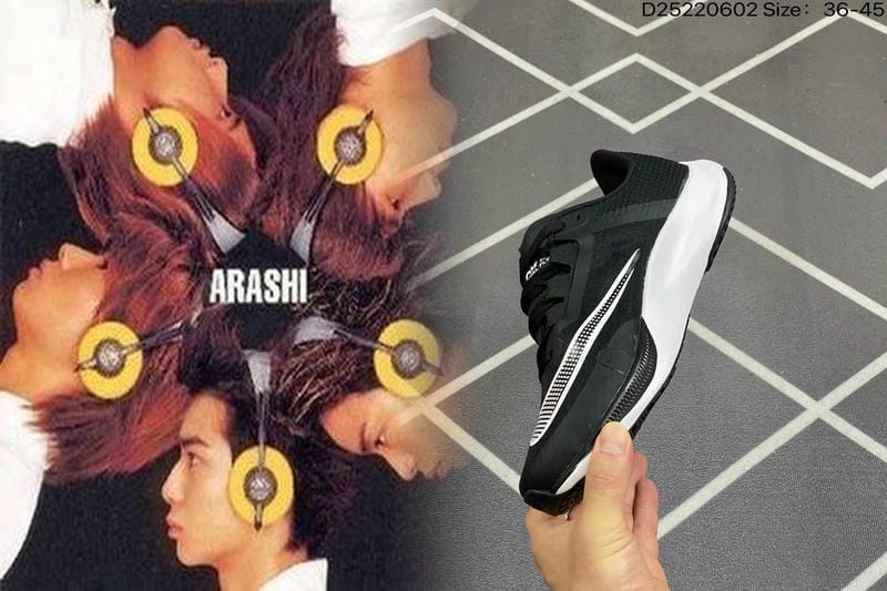 ナイキ スニーカー 黒 メンズ 人気