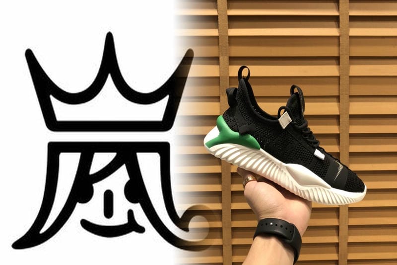 nike スニーカー 紐