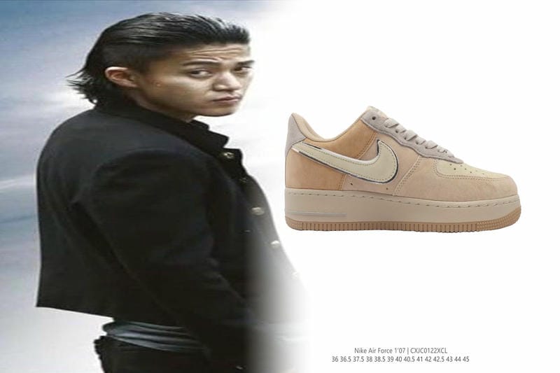 NIKEココサンダルの素材は何ですか？