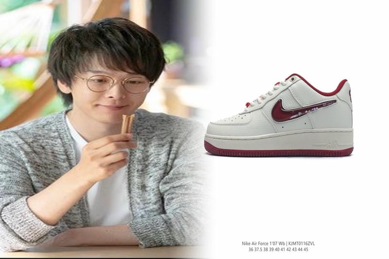 ハイテク スニーカー ナイキ