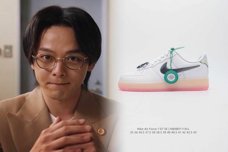 nike オフ ホワイト スニーカー