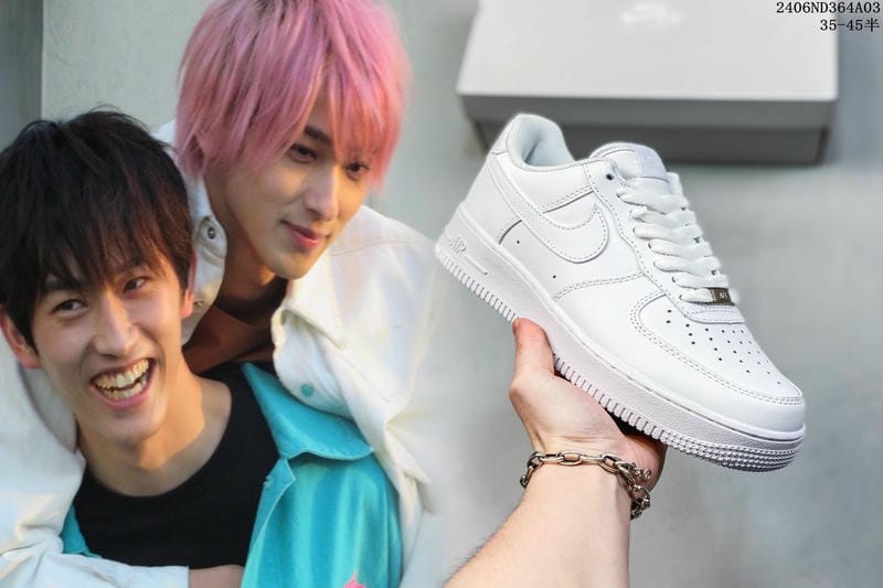 ナイキのWとは何の意味ですか？