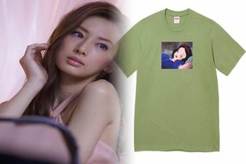 シュプリーム スヌーピー t シャツ 本物