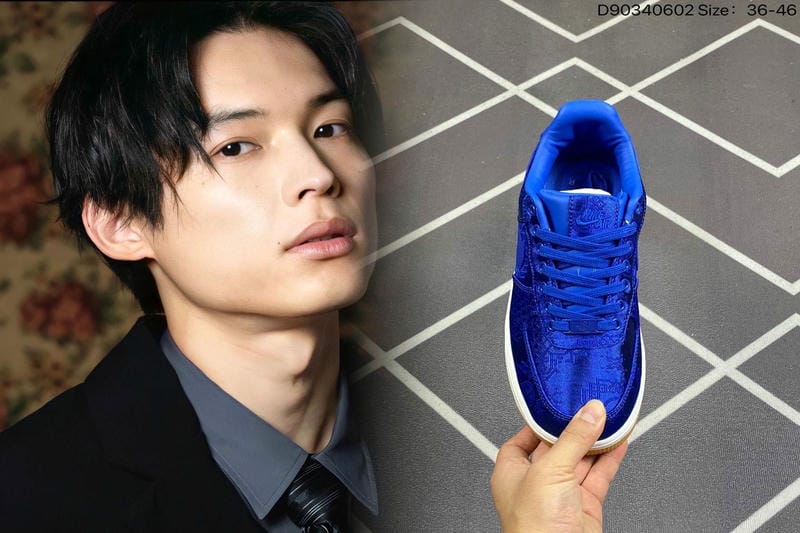 NIKEのエアフォース1の定価はいくらですか？