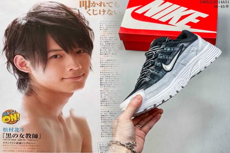 NIKEのスニーカーは何年で加水分解しますか？