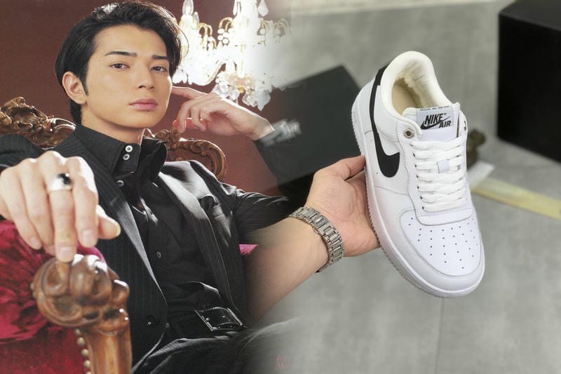 nike オフ ホワイト スニーカー