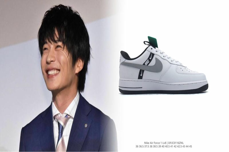 ナイキ スニーカー 紺 白