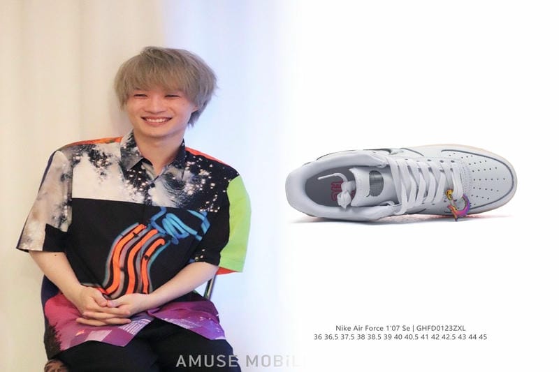 ナイキ スニーカー 白 紫