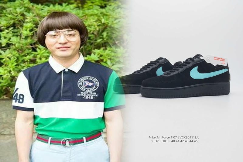 nike スニーカー 黒 赤