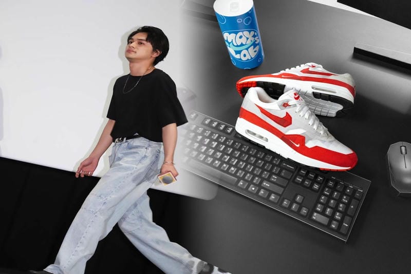 nike スニーカー 赤