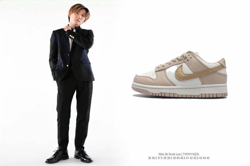 nike スニーカー 花 柄