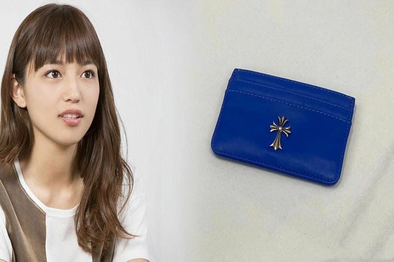 クロム ハーツ 財布 コピー 見分け