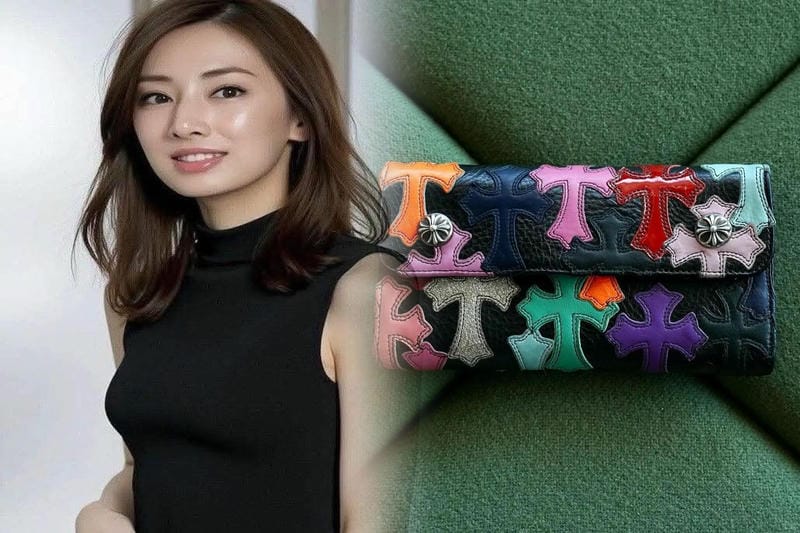 クロム ハーツ 財布 プレーン