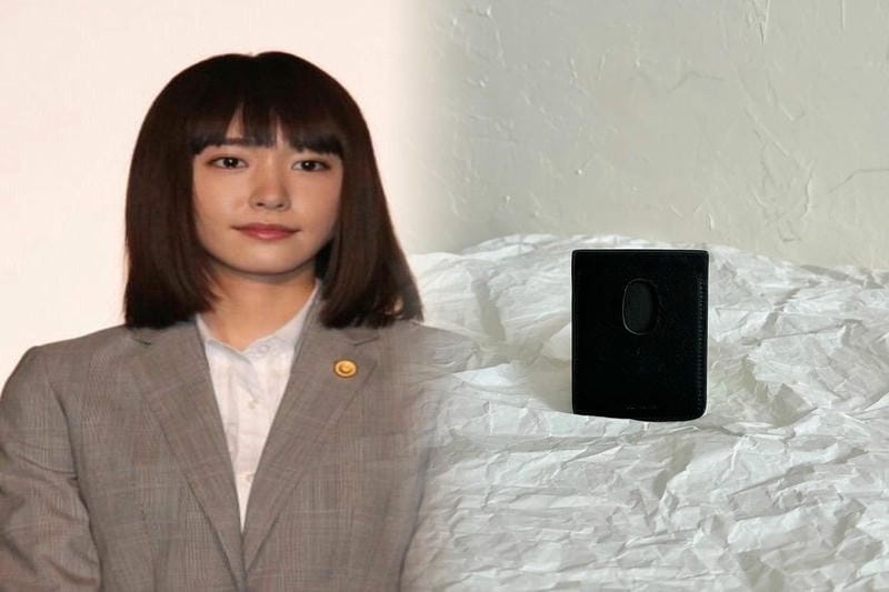 バレンシアガ 財布 シルバー