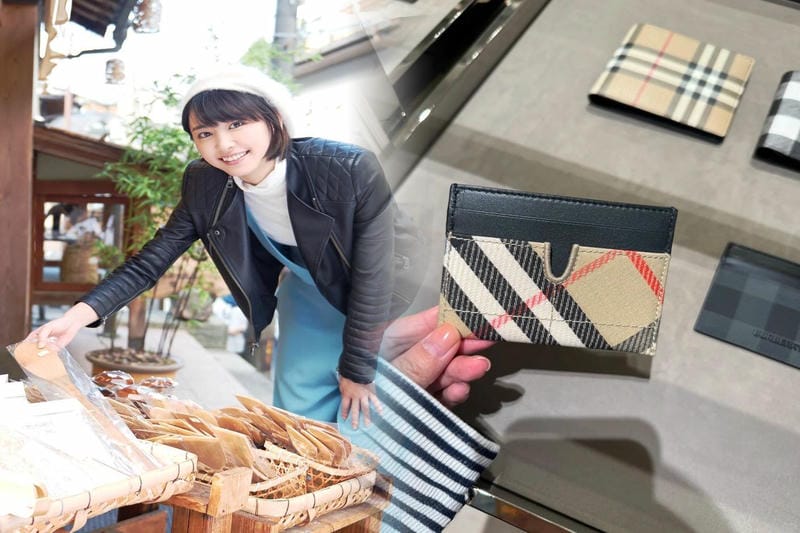 バレンシアガ ミニ 財布 人気