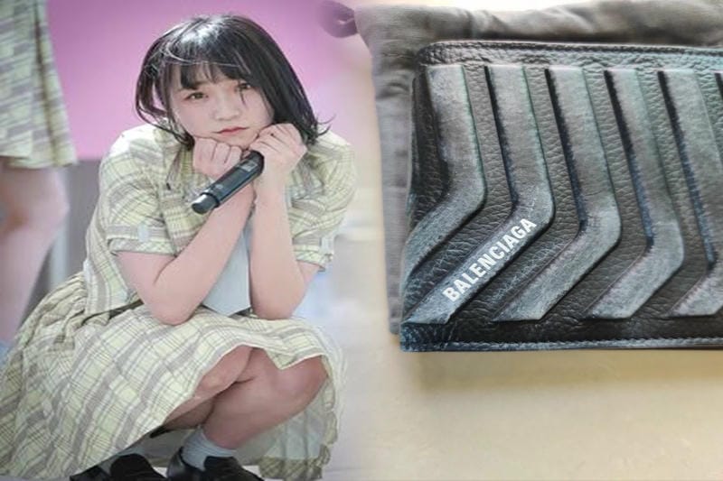 バレンシアガ ミニ ウォレット カラー