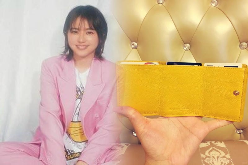 バレンシアガ 財布 シリアル ナンバー