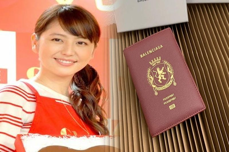 バレンシアガ 三 つ折り 財布 グリーン