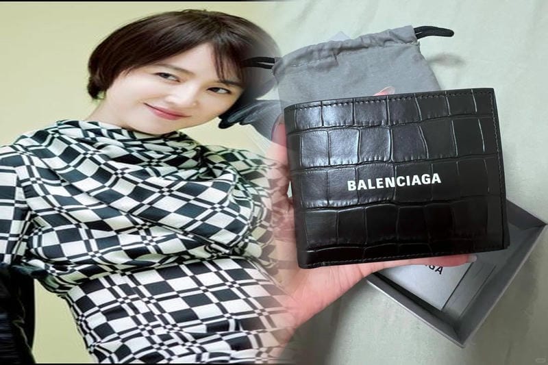 バレンシアガ ミニ 財布 paris