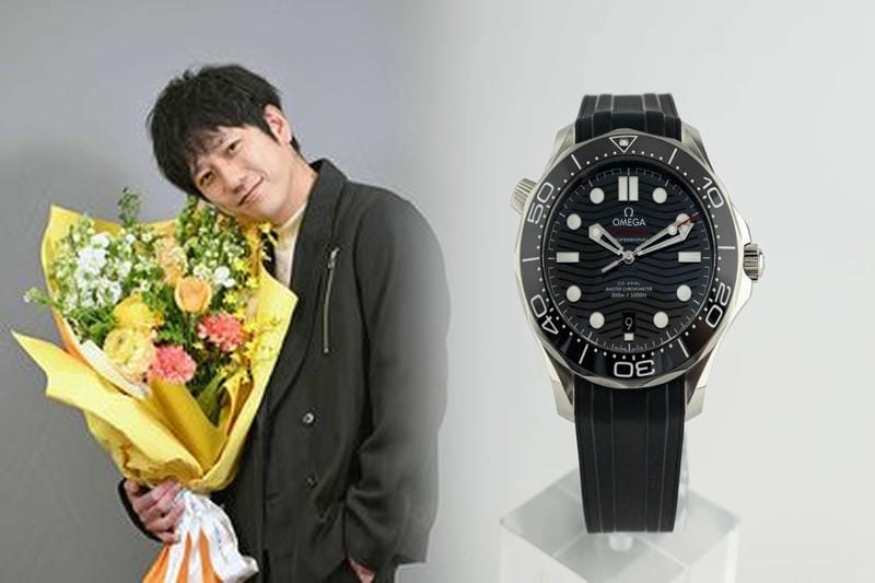 オメガの時計をしている男性