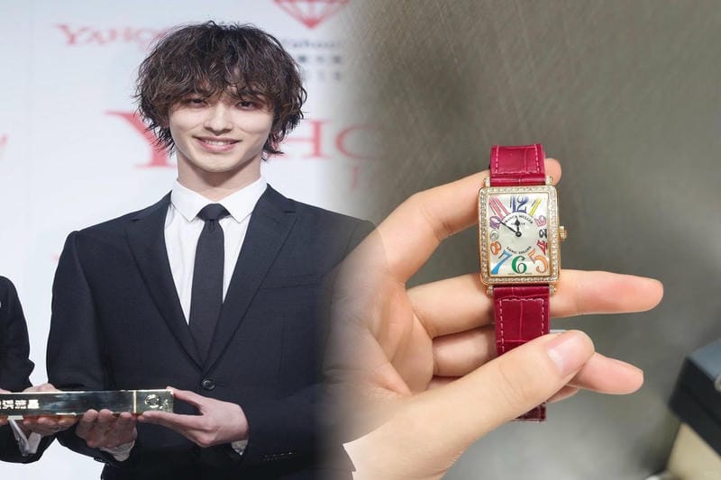 ロベルト カヴァリ by フランクミュラー