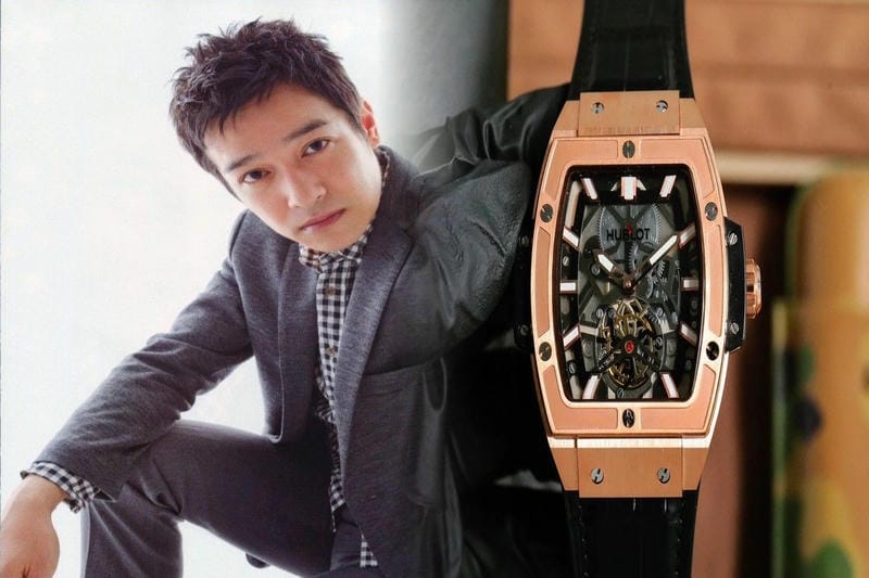 ウブロとフェラーリが協力する新しい時計526.QB.0124.VRを見てみましょう