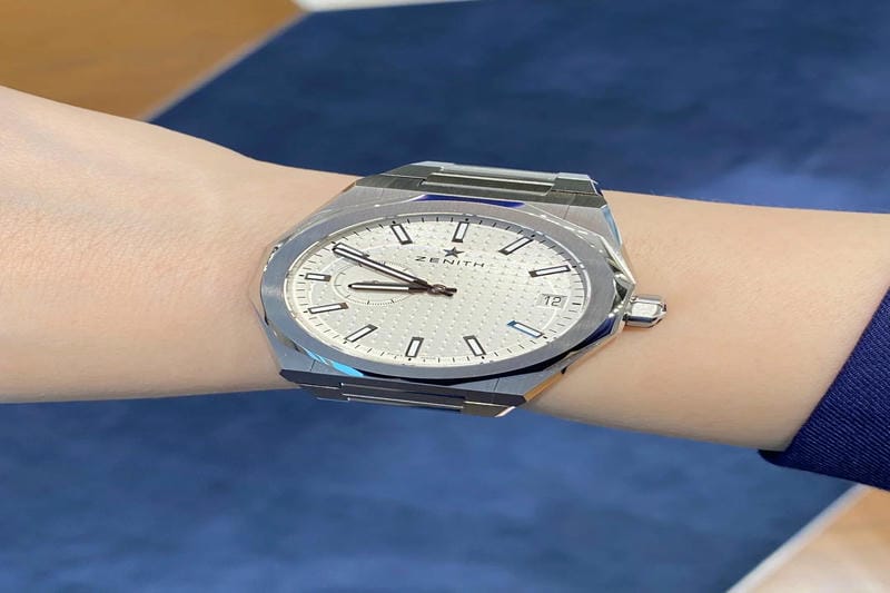 ゼニス、乳がん撲滅のための「クロノマスター オリジナル」ピンクダイアルモデルを発売