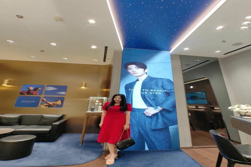 ZENITH DEFYシリーズサイドオープン時間単位計算腕時計を鑑別評定します