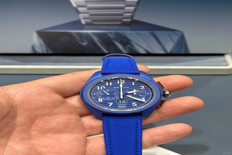 接近戦最強の“ラグスポ時計”は、復刻顔ながらも機能が斬新！──ゼニス「デファイ スカイライン」