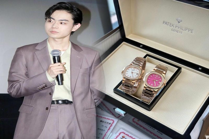 白地にブラックで印字されるワールドタイムの時刻をはっきりと読み取ることができます