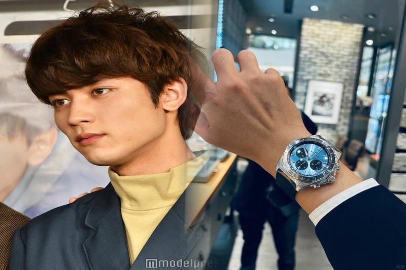 ブライトリング“真っ赤な”ダイヤル＆バンドの新腕時計