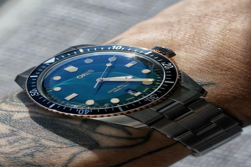 オリスの高性能ダイバーズウォッチ「アクイス デイト」2019 BASEL新作