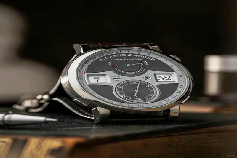 A. ランゲ＆ゾーネ ランゲ1・タイムゾーン“コモ・エディション”