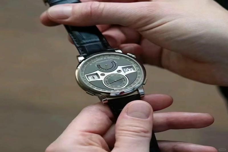 A. ランゲ＆ゾーネ リヒャルト・ランゲ・ジャンピングセコンド 252.029