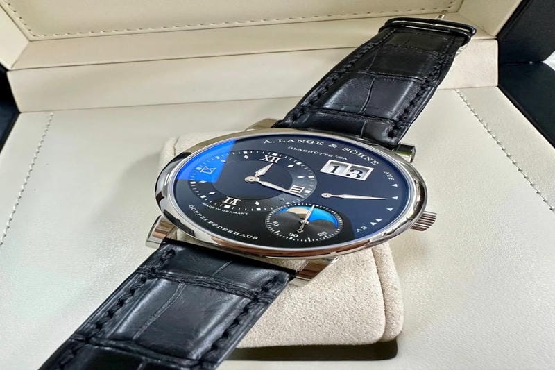 A. ランゲ＆ゾーネ ランゲ1・タイムゾーン“コモ・エディション”