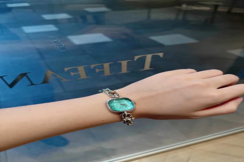 スワロフスキー2019年秋冬から、新作腕時計が登場。