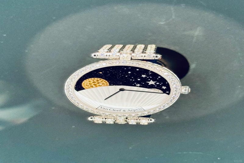 お洒落で可愛い ヴァンクリ アルハンブラ ウォッチ Van Cleef & Arpels 腕時計