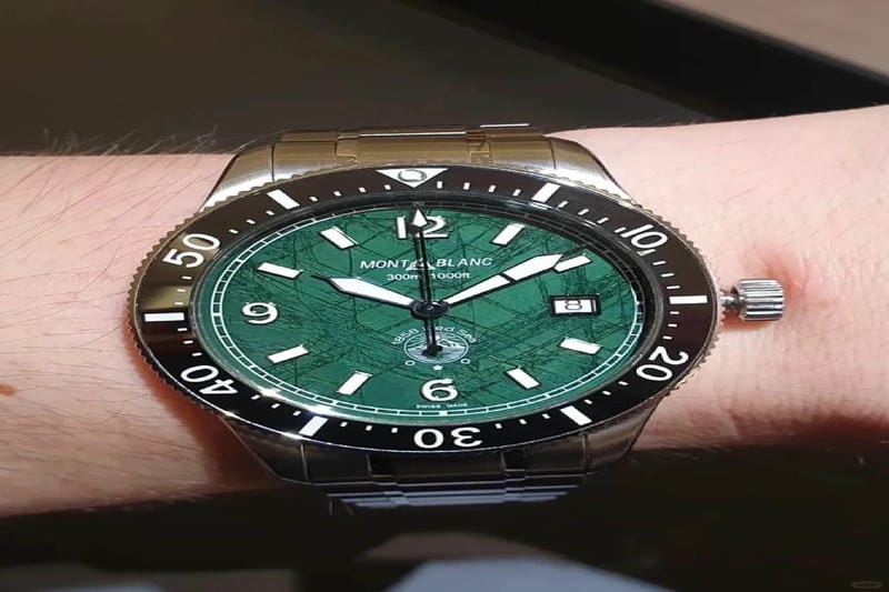 モンブランがミネルバ時計工場を買収した後、プレミアムモデルでミネルバムーブメントを使用することで