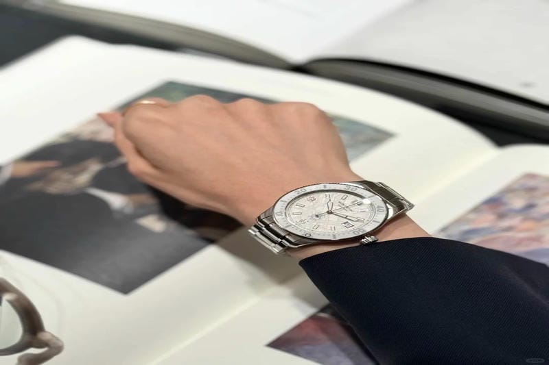 モンブランがミネルバ時計工場を買収した後、プレミアムモデルでミネルバムーブメントを使用することで