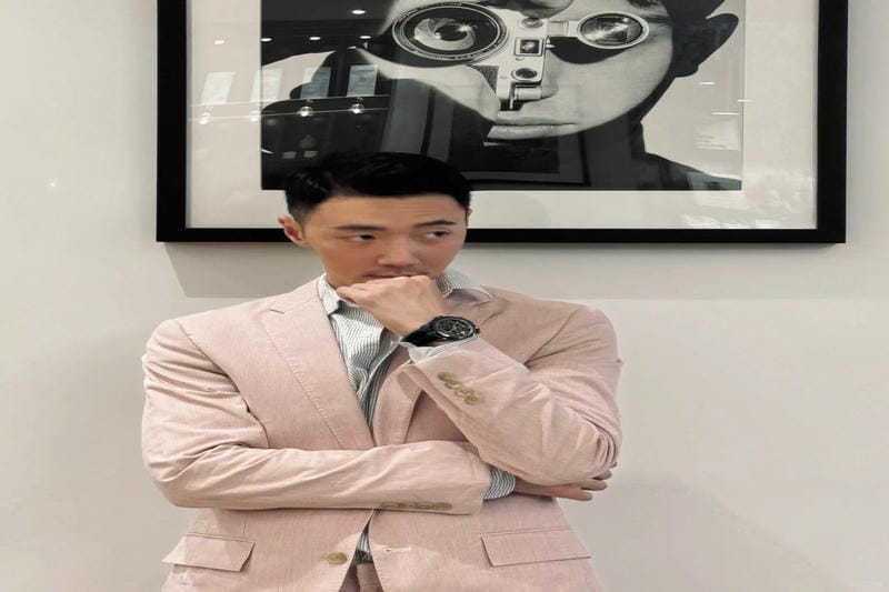 ロジェ・デュブイの社長は誰ですか？