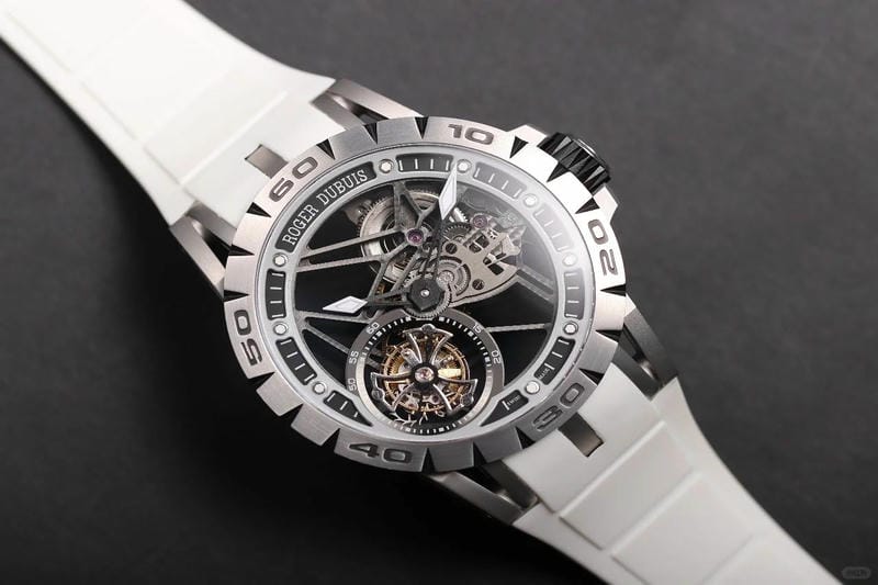 ロジェデュブイ：高級に表を作成して、ひとつのが再構造の過程を打ち破るのとです