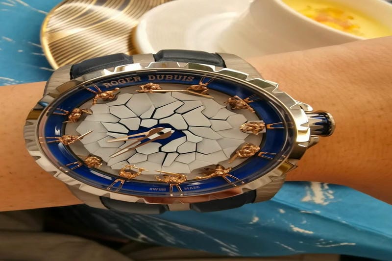 ロジェ・デュブイ Excalibur Spider Carbon³