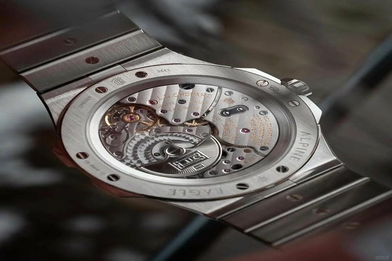 ダイヤモンドが踊るアイコン時計が進化！ショパールの「ハッピースポーツ」最新作５選