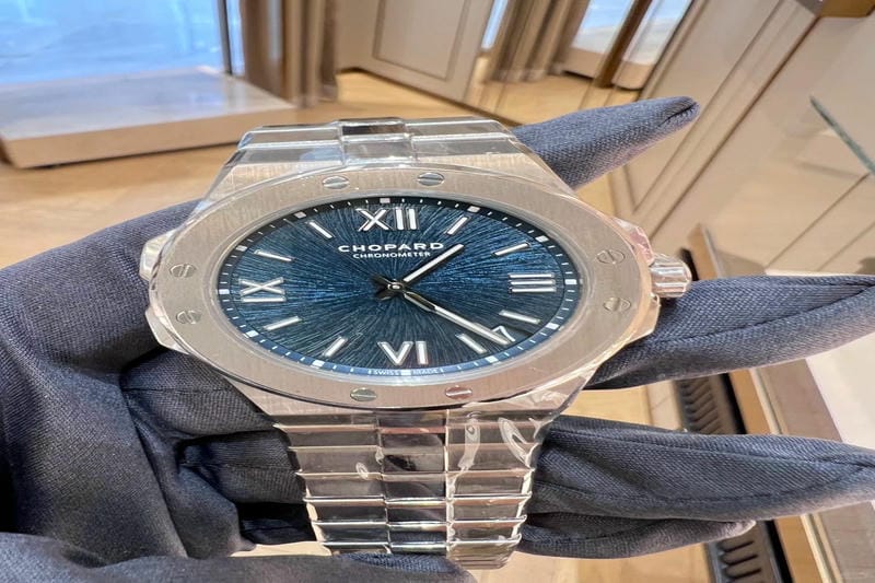 カンヌ映画祭のショパール「L.U.C XPS アズール」