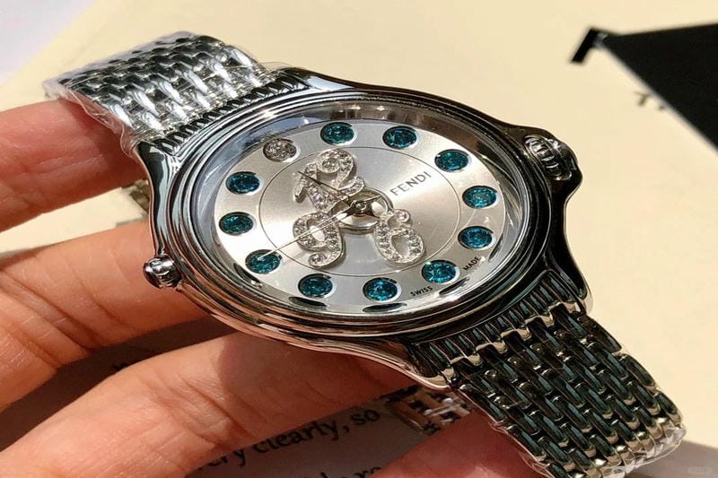 2種のジェムでダイヤルが変化！フェンディの人気ウォッチ「フェンディ アイシャイン」に新作が仲間入り