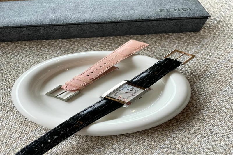 フルラ新作腕時計「フルラ バゲット シェイプ」長方形ケース×天然石調の文字板でクラシカルな佇まいに