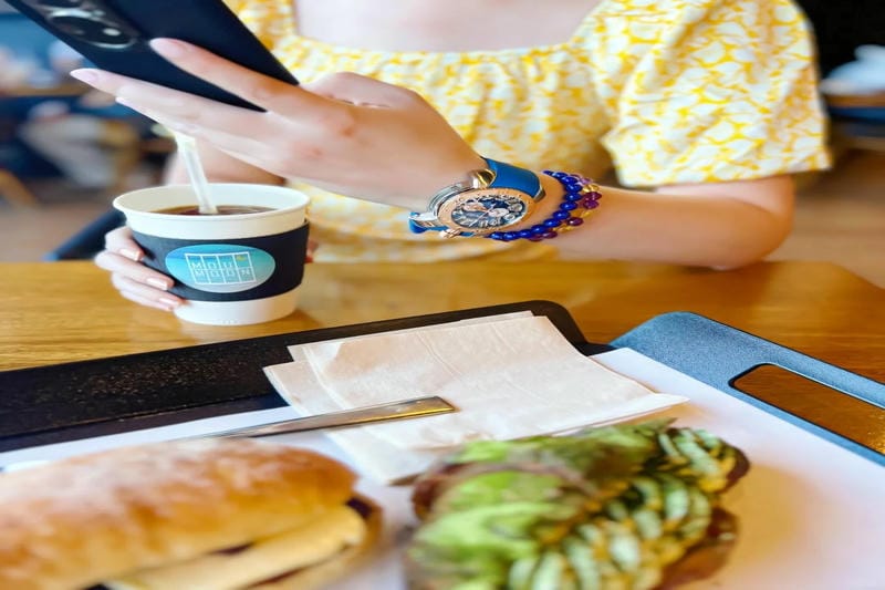 GaGa MILANO x プリンチペ プリヴェの公式カスタマイズ時計はビンテージ加工とダイヤモンドを組み合わせた一点物