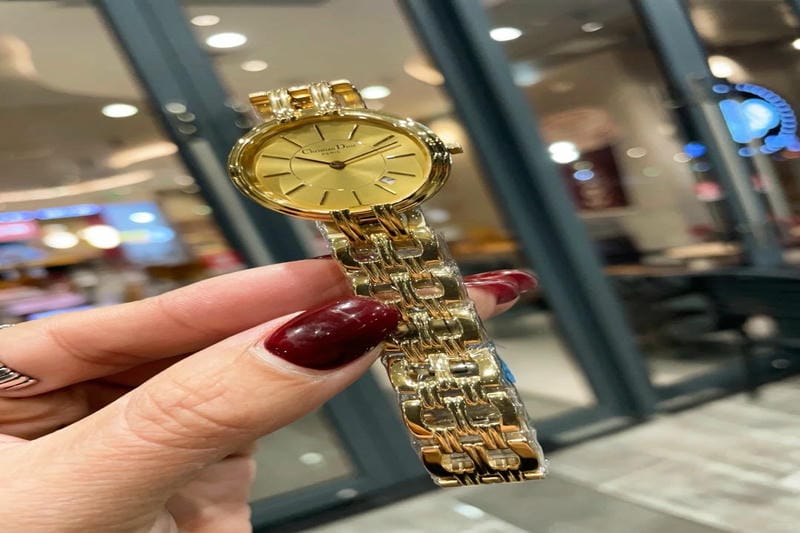 ディオール「ジュノン ドレス」着想の新作腕時計、優雅に揺れ動くレースモチーフ＆輝くダイヤモンド