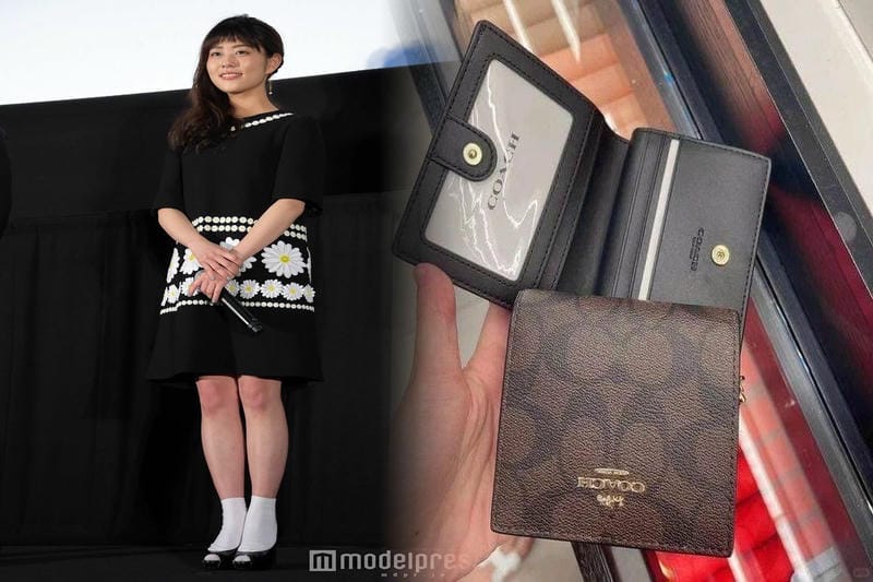 コーチ 定期 入れ レディース